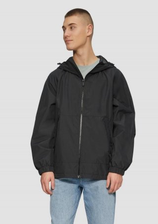 s.Oliver Windbreaker-Jacke mit Kapuze und Rückenprint - schwarz