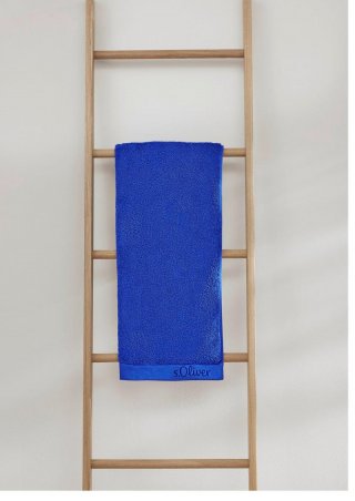 s.Oliver Handtuch aus reiner Baumwolle - blau