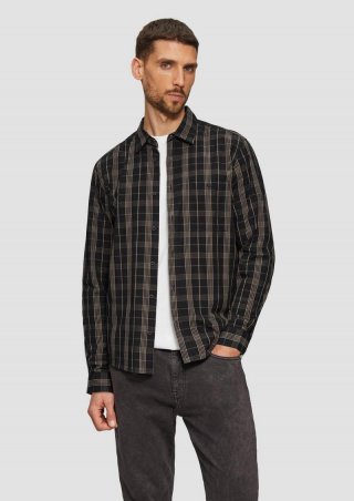 s.Oliver Regular Fit: Kariertes Hemd mit Label-Patch - schwarz