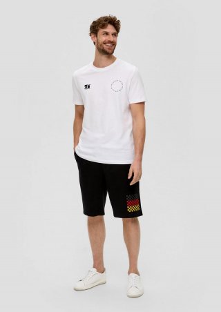 s.Oliver Relaxed: Unisex Bermuda mit EM-Print - schwarz