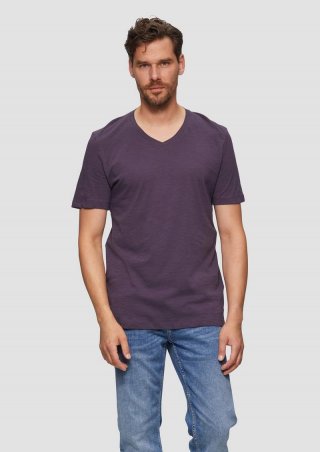s.Oliver Baumwollshirt mit V-Ausschnitt und Flammgarnstruktur - aubergine