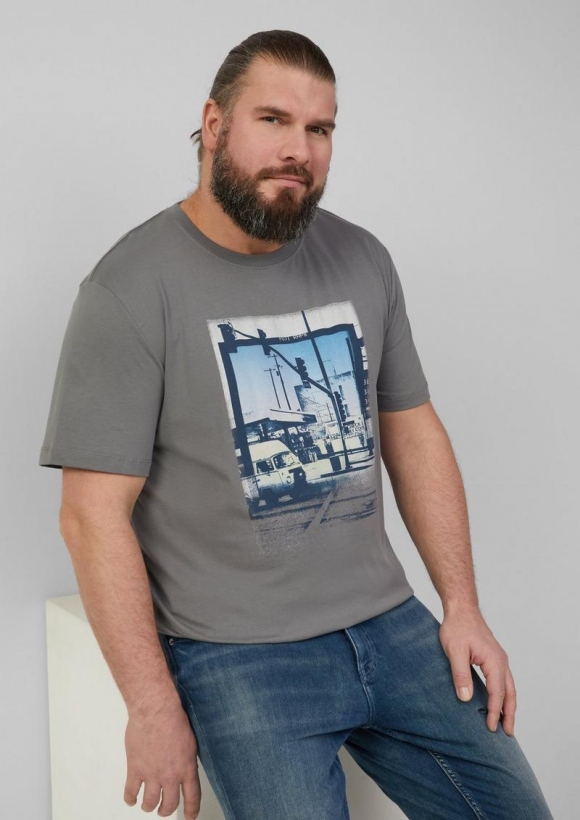 s.Oliver T-Shirt aus Baumwolle mit Fotoprint - grau