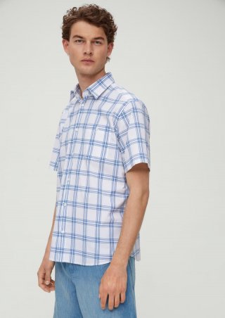 s.Oliver Regular: Kariertes Hemd aus Baumwollstretch - hellblau