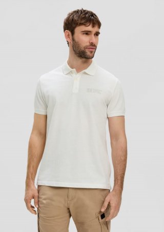 s.Oliver Poloshirt mit Piquêstruktur und Logo-Print - weiß