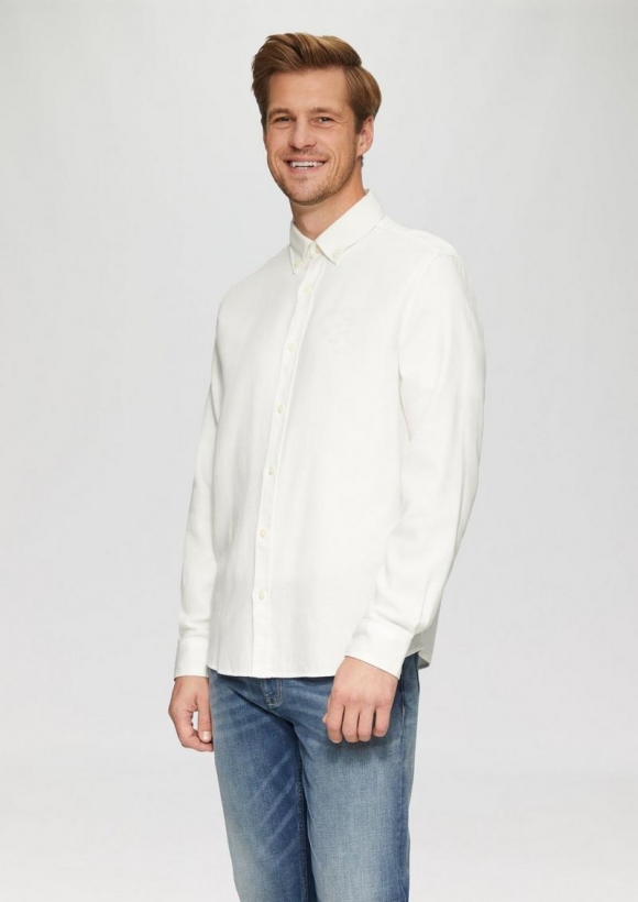 s.Oliver Regular Fit: Strukturiertes Baumwollhemd mit Button-down-Kragen - weiß