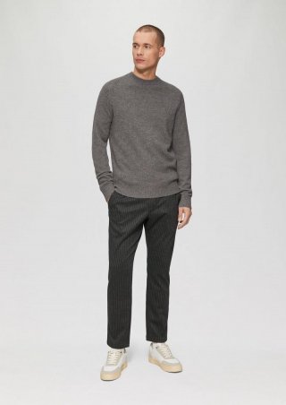 s.Oliver Chinojogger mit Straight Leg - schwarz