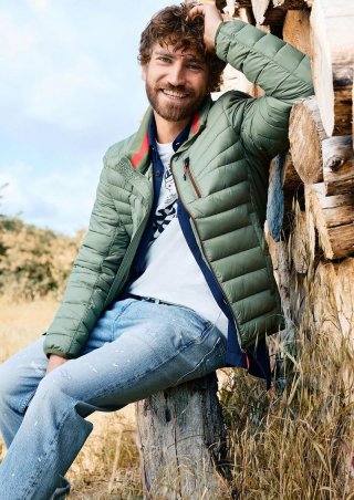 s.Oliver Leicht wattierte Steppjacke aus recyceltem Polyester - olivgrün