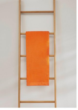 s.Oliver Handtuch aus reiner Baumwolle - orange