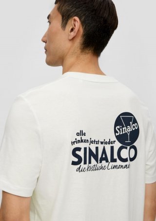 s.Oliver Baumwoll-T-Shirt mit Crew Neck und Sinalco®-Print - weiß