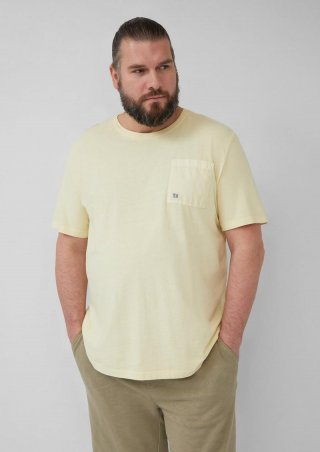 s.Oliver T-Shirt mit Brusttasche und Garment Dye - hellgelb