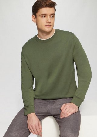 s.Oliver Edler Feinstrickpullover aus Baumwollmix mit Rippbündchen - olivgrün