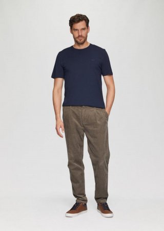 s.Oliver Cord-Chino aus Baumwollstretch mit Bundfalten - olivgrün