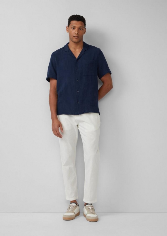 s.Oliver Resort Fit: Luftiges Kurzarmhemd aus Musselin - tiefblau