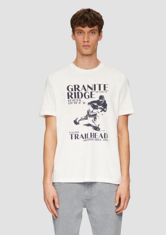 s.Oliver Crew-Neck-Shirt mit Frontprint - weiß
