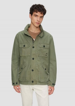 s.Oliver Jacke im Utility-Stil mit Kapuze im Kragen - olivgrün