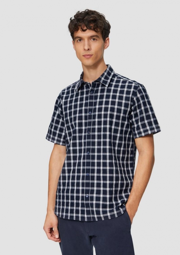 s.Oliver Regular Fit: Kariertes Kurzarmhemd mit Struktur - navy