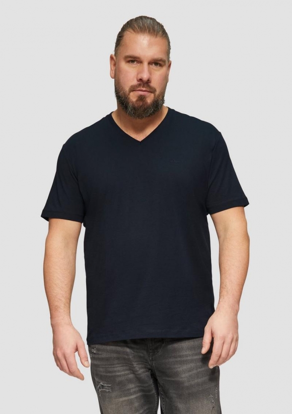s.Oliver T-Shirt mit V-Ausschnitt und Logo-Print - navy