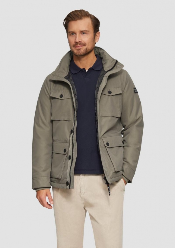s.Oliver Gefütterte Jacke mit aufgesetzten Taschen im Utility-Stil - olivgrün