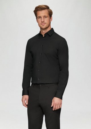 s.Oliver Tailored Fit: Businesshemd aus Baumwollstretch - schwarz