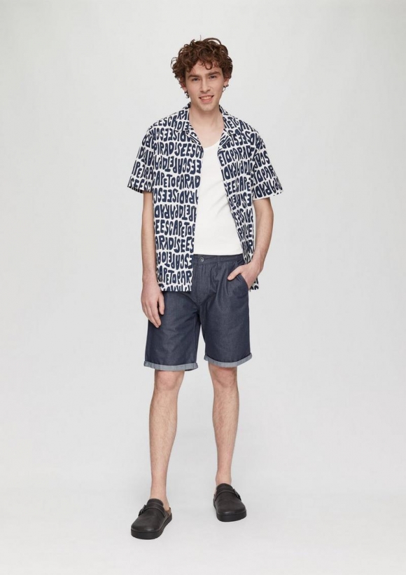 s.Oliver Chino-Shorts aus Baumwolle mit fixiertem Umschlag - tiefblau