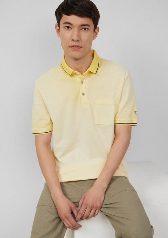 s.Oliver Piqué-Poloshirt mit Waschung und Brusttasche - hellgelb
