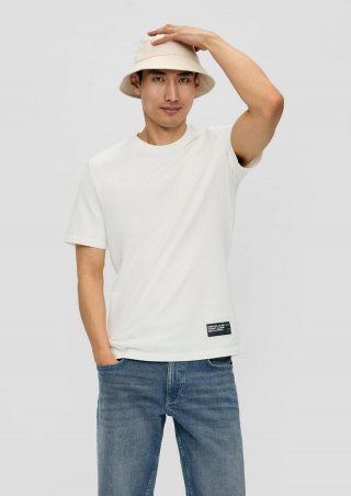 s.Oliver Seersucker-Shirt mit Logo-Patch-Detail - weiß