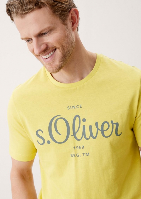 s.Oliver Labelshirt aus Jersey - hellgelb
