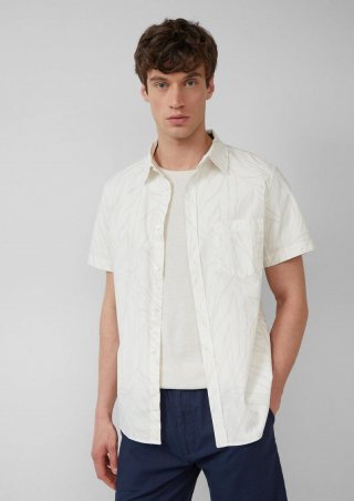 s.Oliver Slim Fit: Gemustertes Kurzarmhemd mit Kentkragen - wollweiß