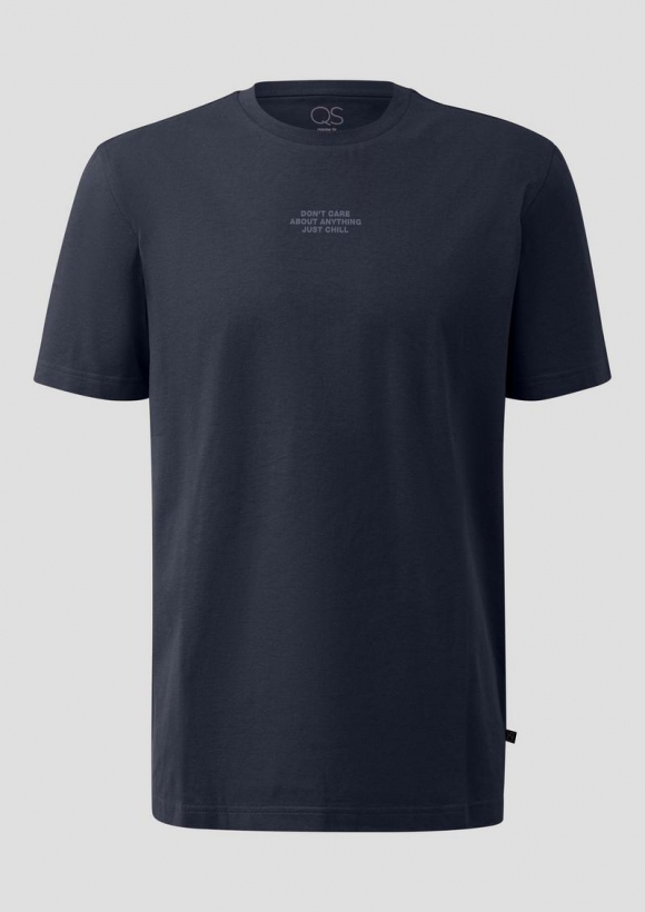 s.Oliver Basic Rundhals-T-Shirt mit kleinem Frontprint - tiefblau