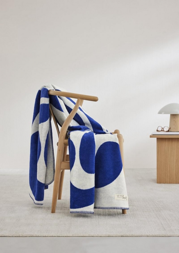 s.Oliver Weiche Decke aus Baumwollmix - blau