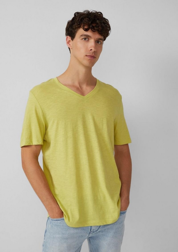 s.Oliver T-Shirt aus Baumwolle mit V-Ausschnitt - hellgrün
