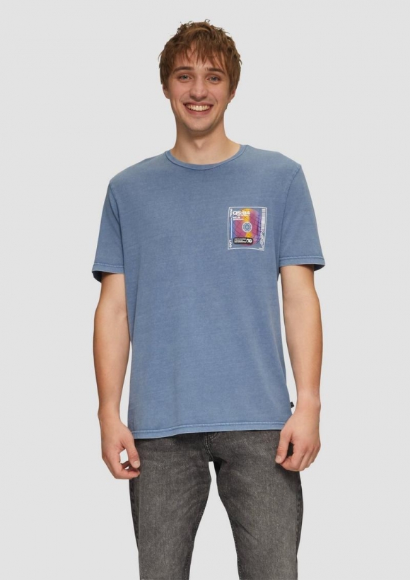 s.Oliver Gewaschenes T-Shirt mit Front- und Rückenprint - hellblau