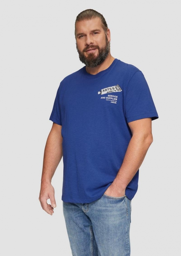 s.Oliver Baumwoll-T-Shirt mit Frontprint und Flammgarnstruktur - ozeanblau