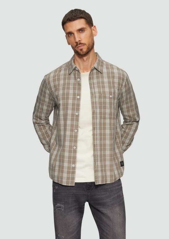 s.Oliver Regular Fit: Kariertes Hemd mit Label-Patch - hellbraun