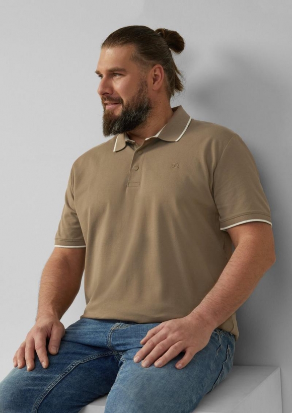 s.Oliver Sportives Piqué-Poloshirt mit Kontrast-Details - sandstein