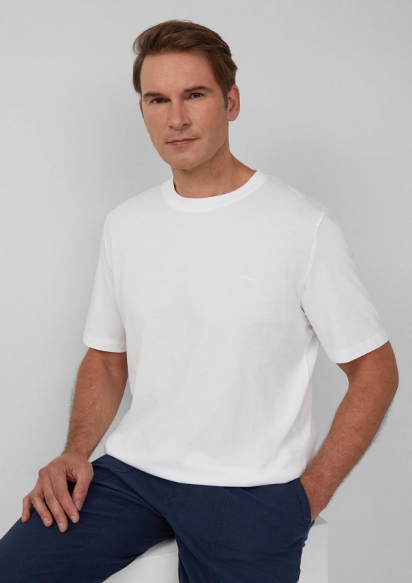 s.Oliver Baumwoll-T-Shirt mit Logo-Print - weiß