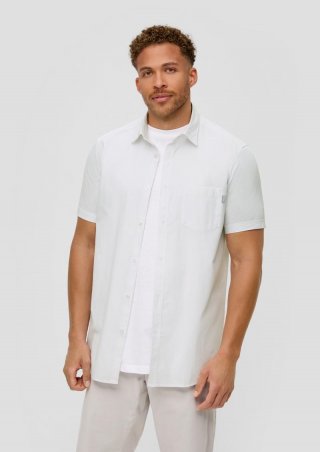 s.Oliver Kurzarmhemd mit Button-Down-Kragen - weiß