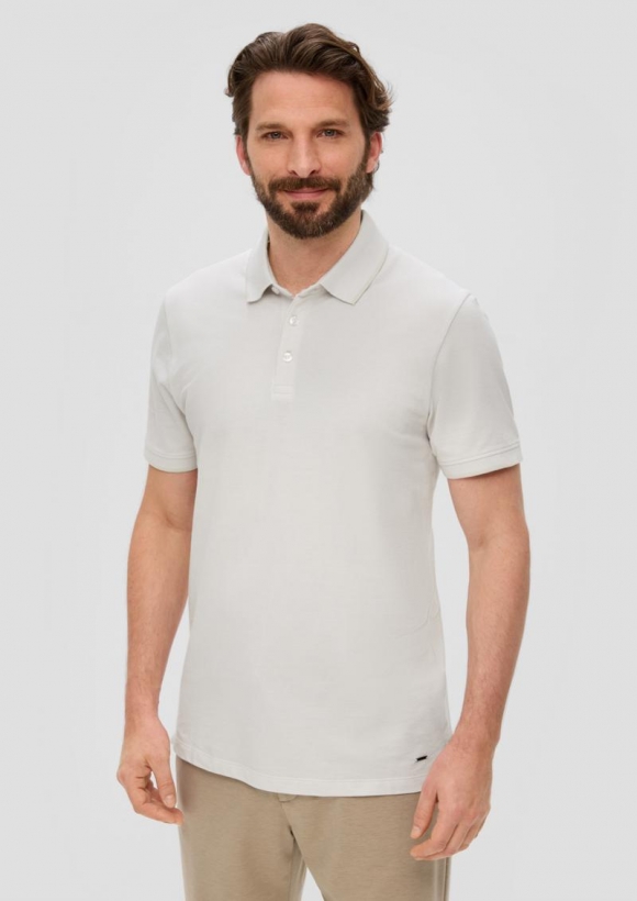 s.Oliver Poloshirt im Slim Fit mit Piquéstruktur - weiß
