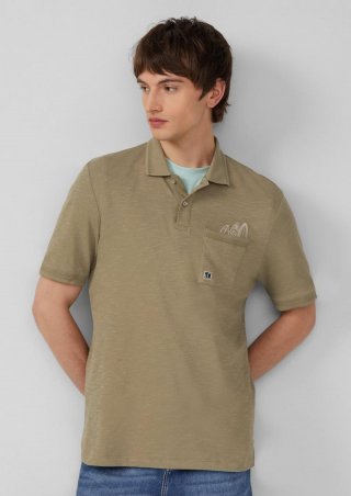 s.Oliver Flammgarn-Poloshirt mit Brusttasche und Stickerei - olivgrün