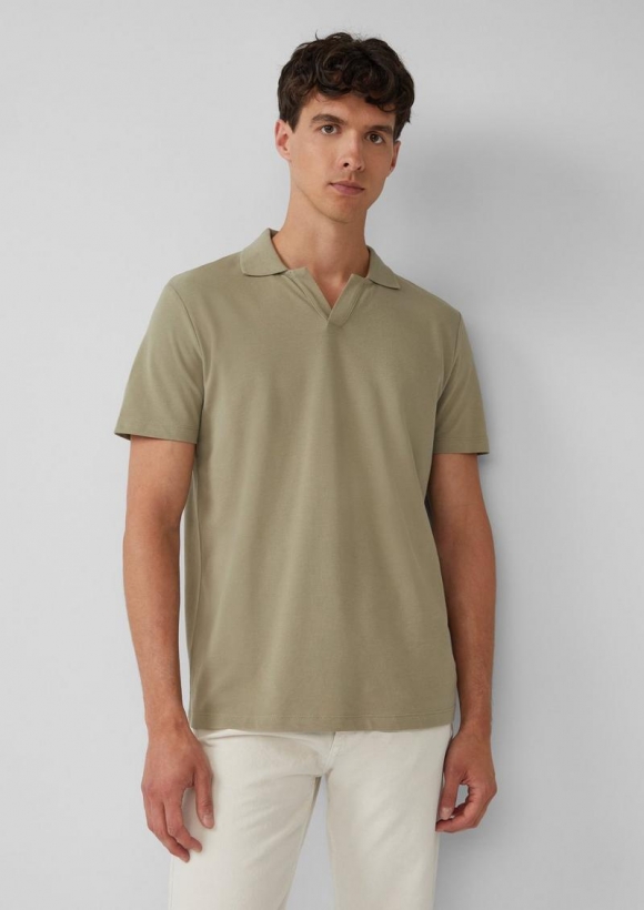 s.Oliver Poloshirt aus Baumwolle mit offenem Kragen - olivgrün