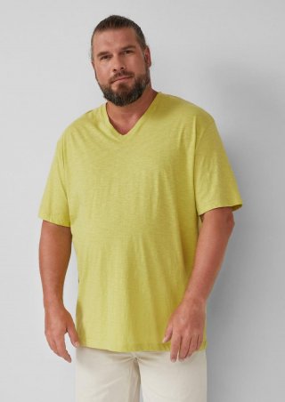 s.Oliver T-Shirt mit Label-Patch und V-Ausschnitt - hellgrün