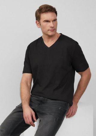 s.Oliver T-Shirt mit V-Ausschnitt und dezentem Logo - schwarz