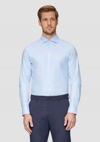 s.Oliver Tailored Fit: Fein strukturiertes Hemd aus Comfort Stretch - hellblau