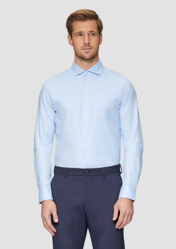 s.Oliver Tailored Fit: Fein strukturiertes Hemd aus Comfort Stretch - hellblau