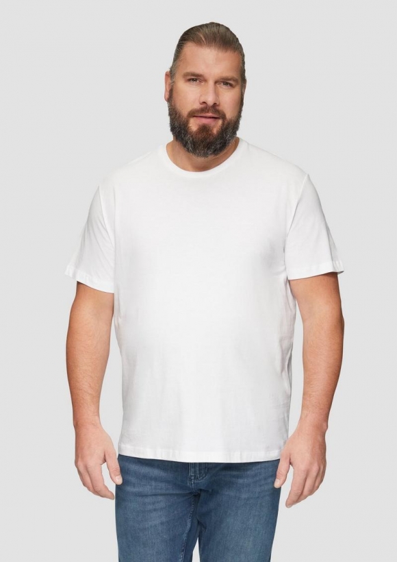 s.Oliver Baumwoll-T-Shirt mit kleinem Logo-Detail - weiß