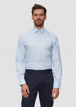 s.Oliver Tailored Fit: Hemd aus Baumwollstretch - hellblau