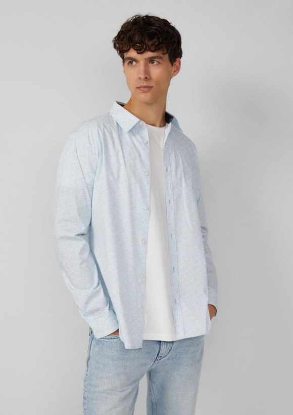 s.Oliver Slim Fit: Baumwollhemd mit abstraktem All-over-Print - hellblau