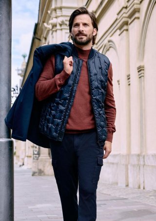 s.Oliver Leichte Steppweste mit Strickkragen - navy