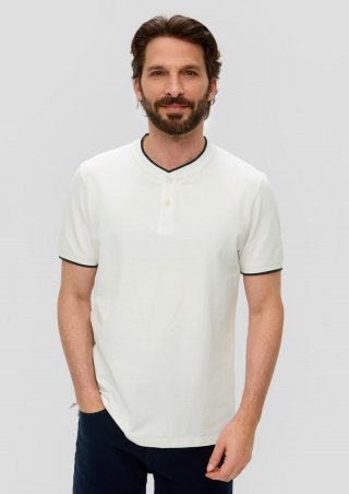 s.Oliver Poloshirt mit Henleyausschnitt - weiß