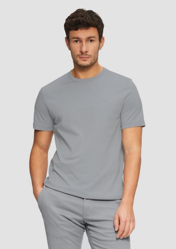 s.Oliver Baumwoll-T-Shirt mit kleinem Logo-Print - schiefergrau
